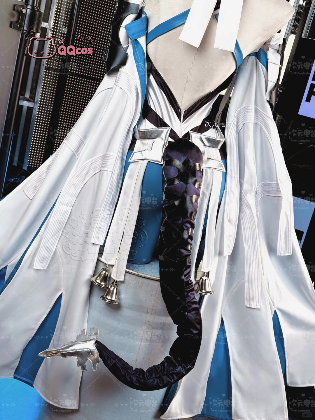 زي تنكري لشخصية لاست رايت من س - مراجعة Costume Anime Cosplay وسعره
