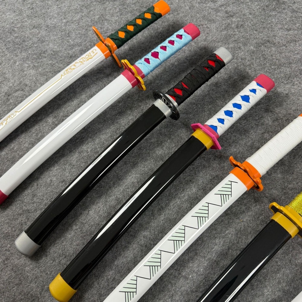 16 بوصة Tomioka Giyuu Katana أ - مراجعة Anime Cosplay Katana وسعره