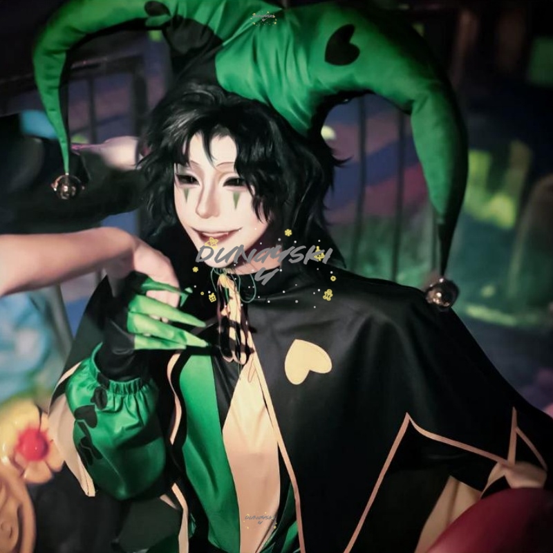 زي تنكري للرجال على شكل مهرج ب - مراجعة Anime And Cosplay Expo 2025 وسعره